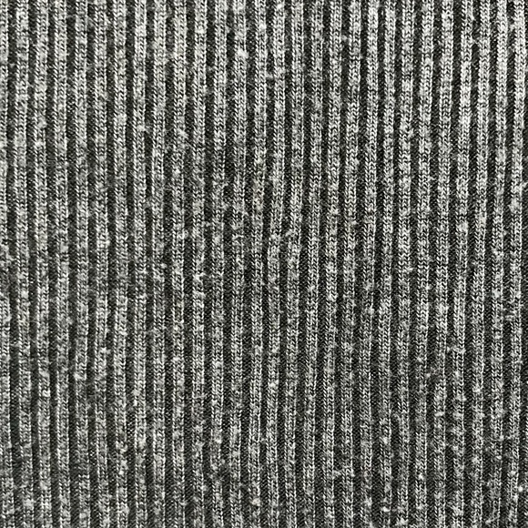 Quarter Sleeve Ribbed Top - Picture 3 of 4